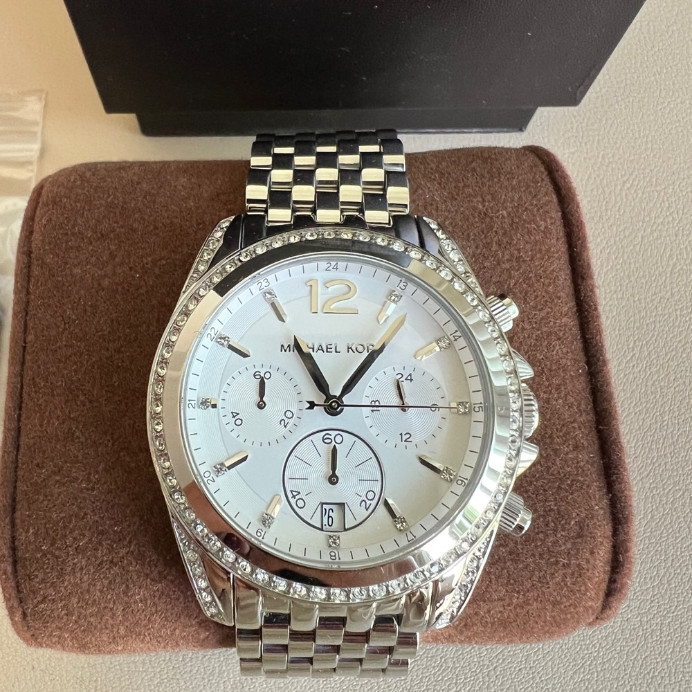 Michael Kors MK-5834 Unisex Chronograph Stainless Steel CZ - Picture 2 of 6